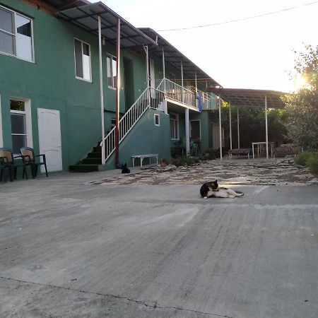 Guest House On Shakirbay 11 苏呼米 外观 照片