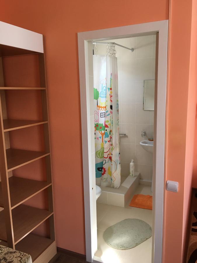 Guest House On Shakirbay 11 苏呼米 外观 照片