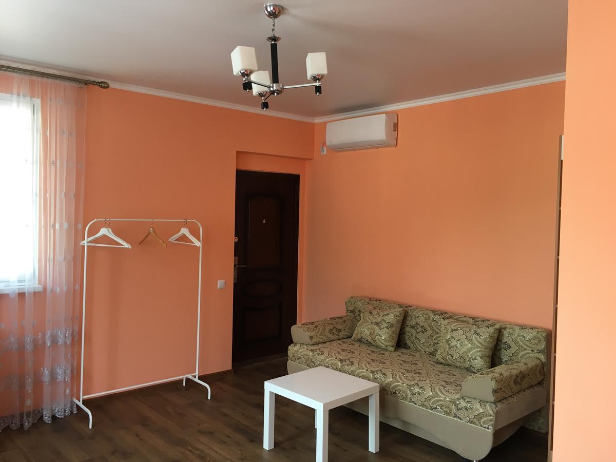 Guest House On Shakirbay 11 苏呼米 外观 照片