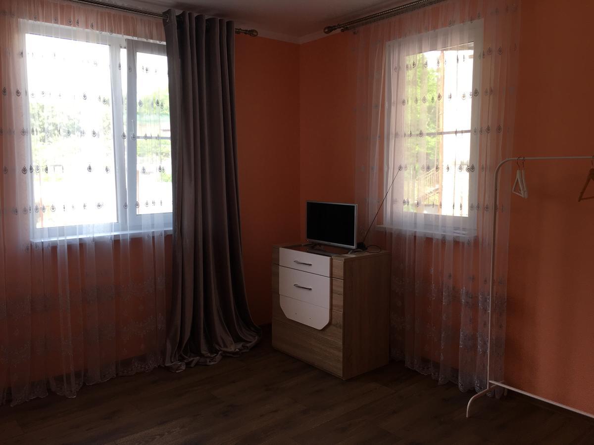 Guest House On Shakirbay 11 苏呼米 外观 照片